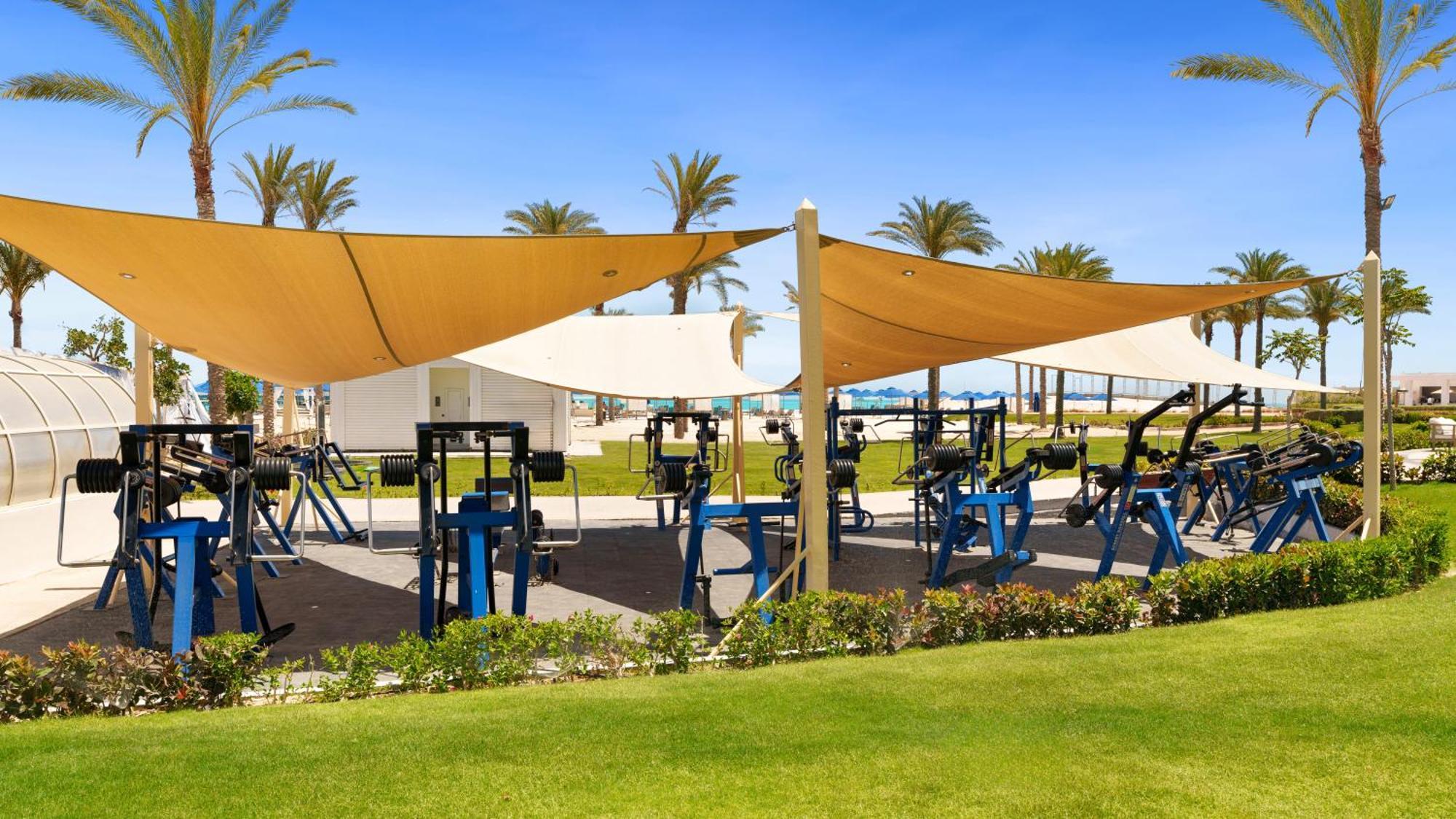 Rixos Premium Alamein El Alamein Extérieur photo The outdoor gym at the resort